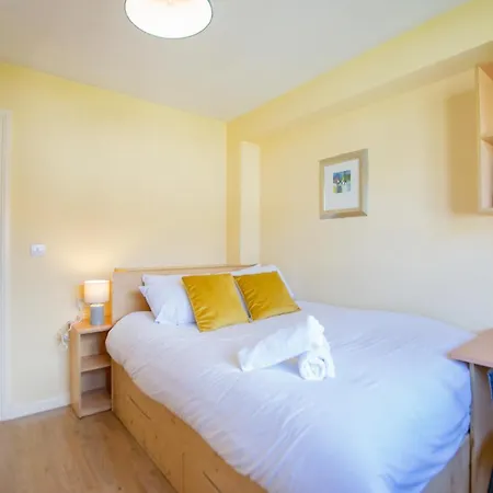 137 - The Townhouse At Gort Na Coiribe By Shortstays Galway