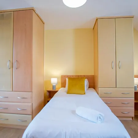 Tatil Evi 137 - The Townhouse At Gort Na Coiribe By Shortstays