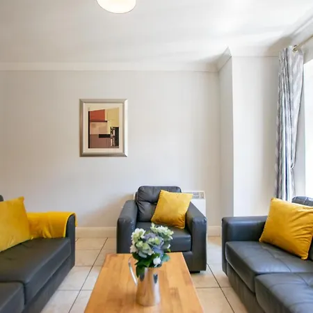 Holiday home 137 - The Townhouse At Gort Na Coiribe By Shortstays Galway
