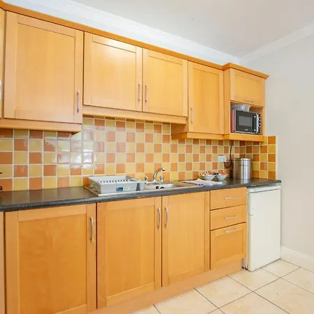 137 - The Townhouse At Gort Na Coiribe By Shortstays Holiday home