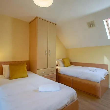 Holiday home 137 - The Townhouse At Gort Na Coiribe By Shortstays *